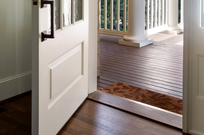 Door mat and hardwood floors
